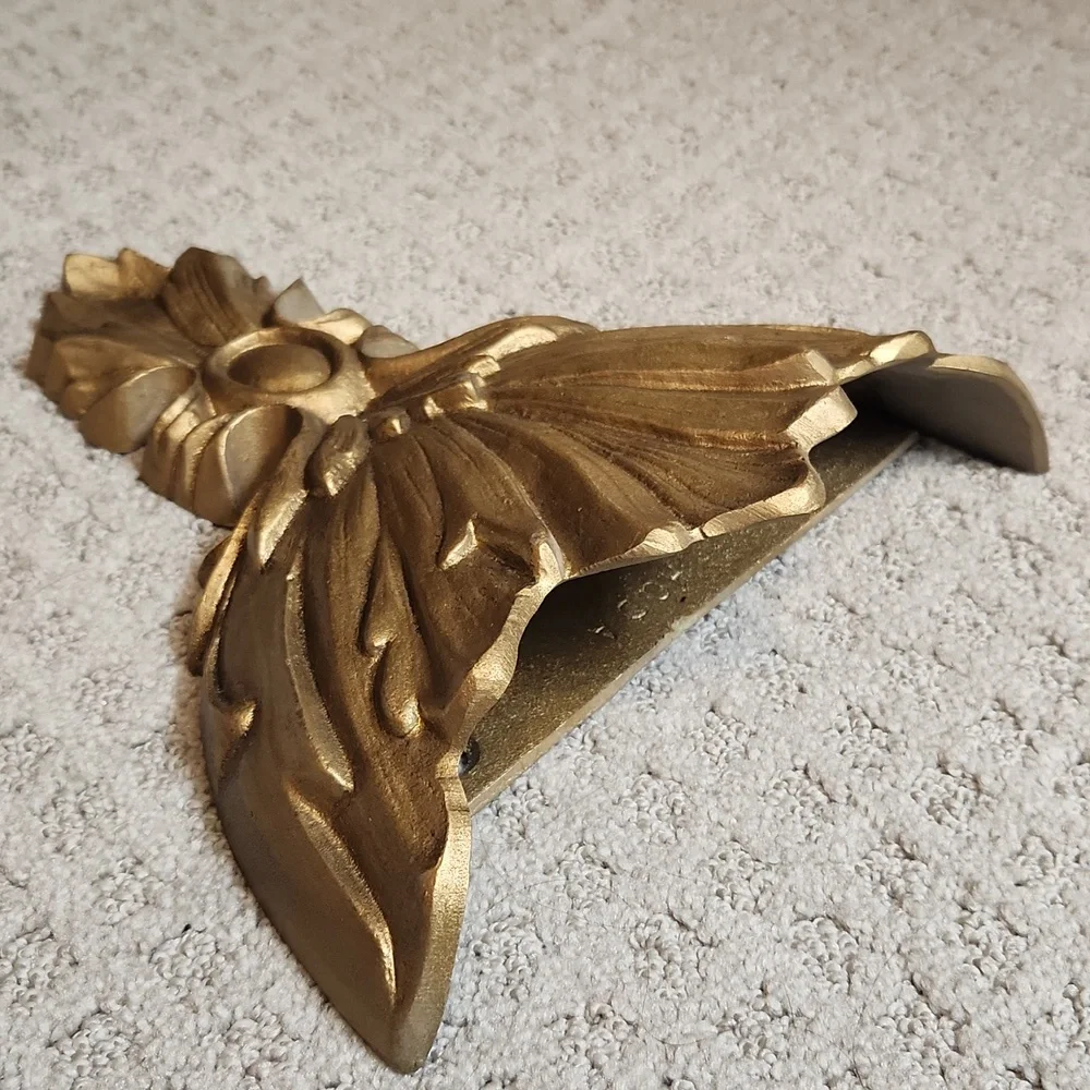 Vintage Hoda Hollywood Regency Mid-Century Golden Wall Pocket Cast Aluminum